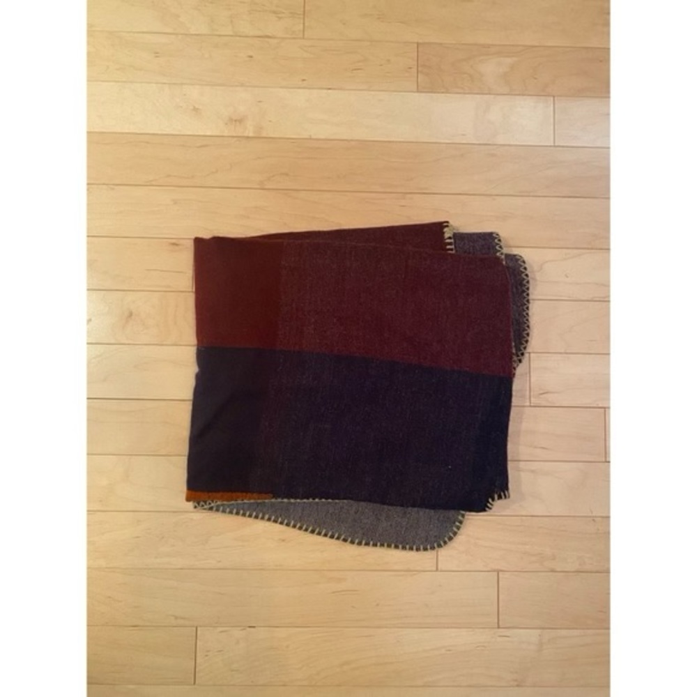 Italian Patchwork Shawl - Picture 3 of 3